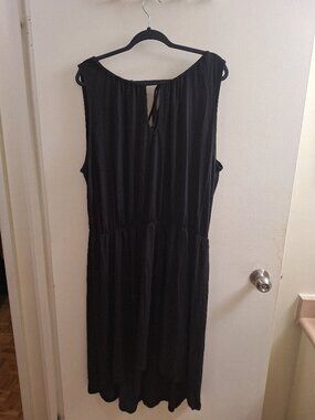 REITMAN'S BLACK DRESS NEW.